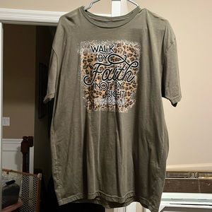 Love n Faith shirt XL